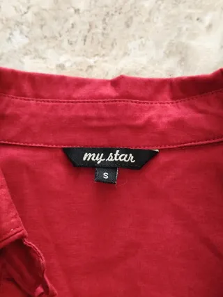 Camisa roja elegante talla S