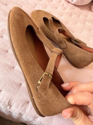 Zapatos de piel ante camel