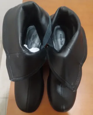 Botines Piel Negra Media Caña Talla 40