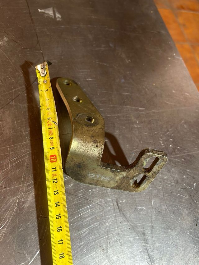 Soportes de escape para kart