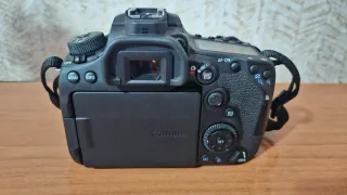 Canon 90D + Lente 24mm + Accesorios