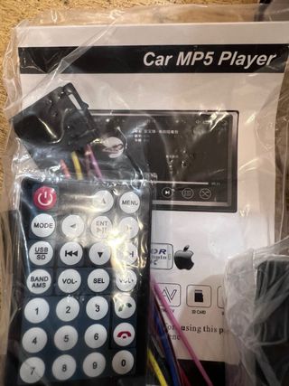Rádio Car MP5 7" Touch + Câmara de Marcha-atrás -