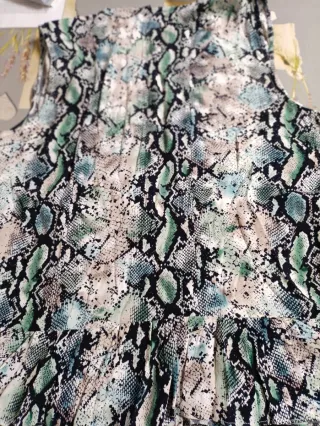 Blusa verde y multicolor