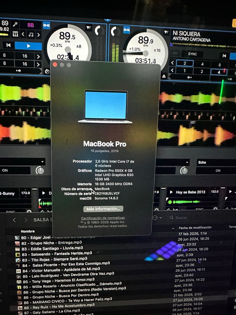 MacBook Pro 15 16GB RAM i7 6 núcleos