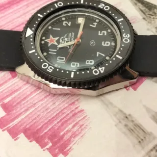 Orologio Vostok Komandirsky Tank Amphibia 17 rubin
