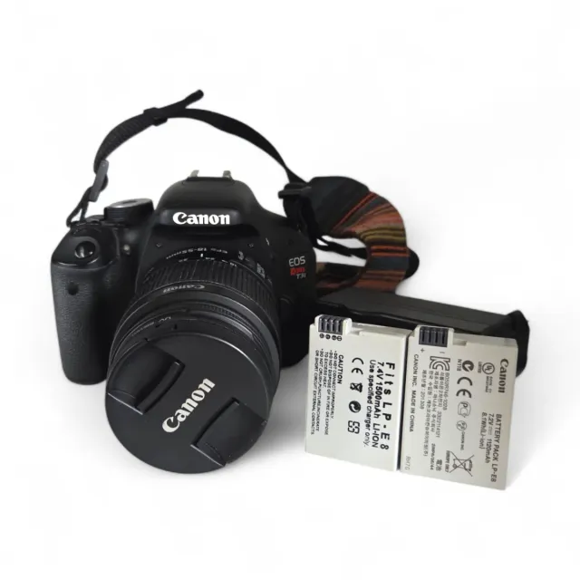 Cámara Canon EOS Rebel T3i EF-S 18-55mm