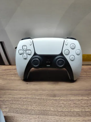 Consola PS5 + Cámara HD Sony