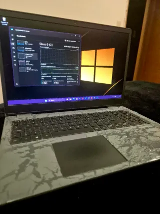 Portátil Dell i3-1005G1, 8gb, M2 250gb, W11