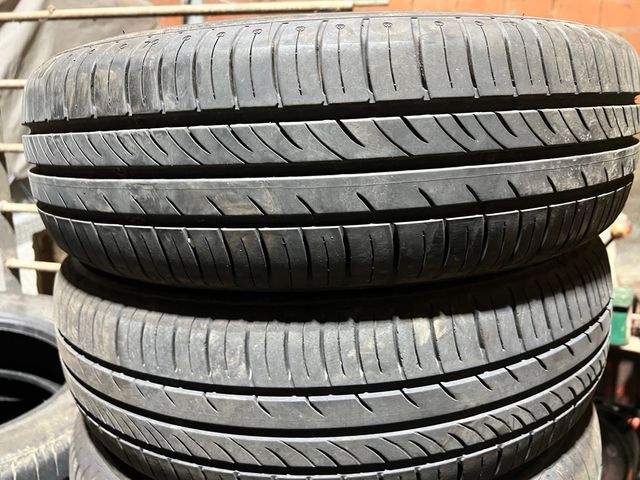2 neumáticos kumho ecowin 175/65R14 82T DOT 0424