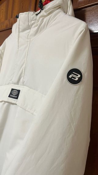 Chaquetón Pull and Bear Blanca