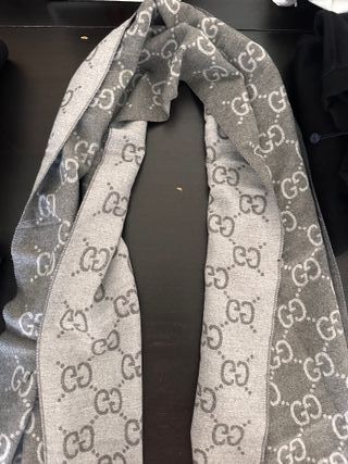 Bufanda Gucci Gris GG