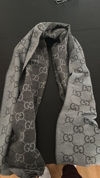 Bufanda Gucci Gris GG