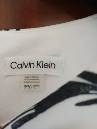 Abito Calvin Klein floreale bianco e viola