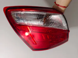 Piloto trasero derecho Nissan Qashqai 2013