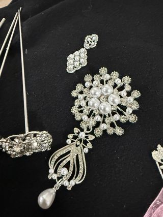 Aderezo niña plateado con agujas pelo