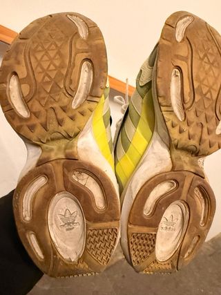 Zapatillas Adidas Ozweego Verde y Amarillo