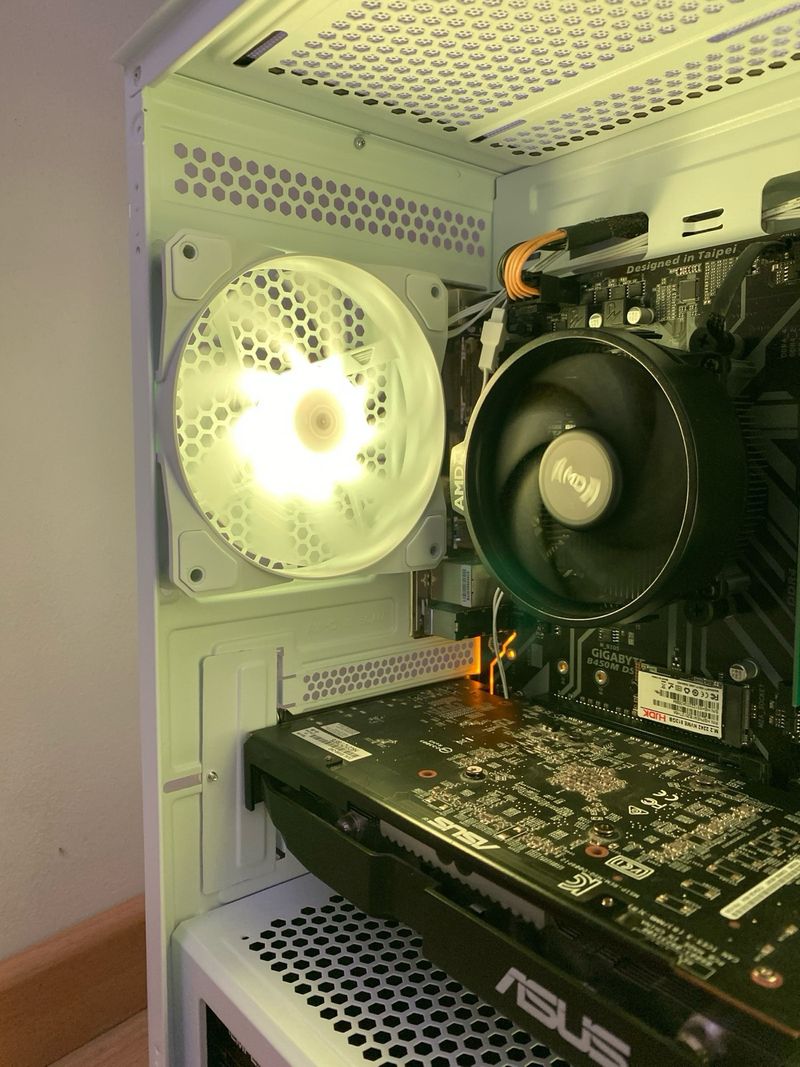 PC Gaming Ryzen 5 2600 + RX580 4GB | 16GB Ram afbeelding 3