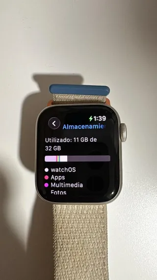 Apple Watch SE 2da Gen 40mm Beige 100% Batería