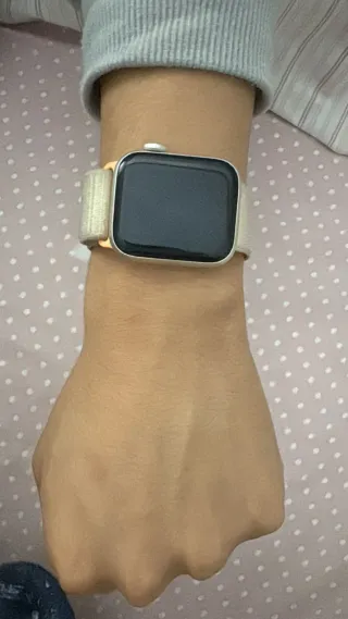 Apple Watch SE 2da Gen 40mm Beige 100% Batería
