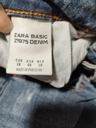 Pantalón vaquero Zara