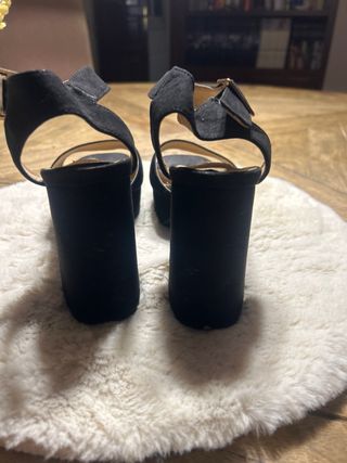 Sandalias tacón negras Formula Joven