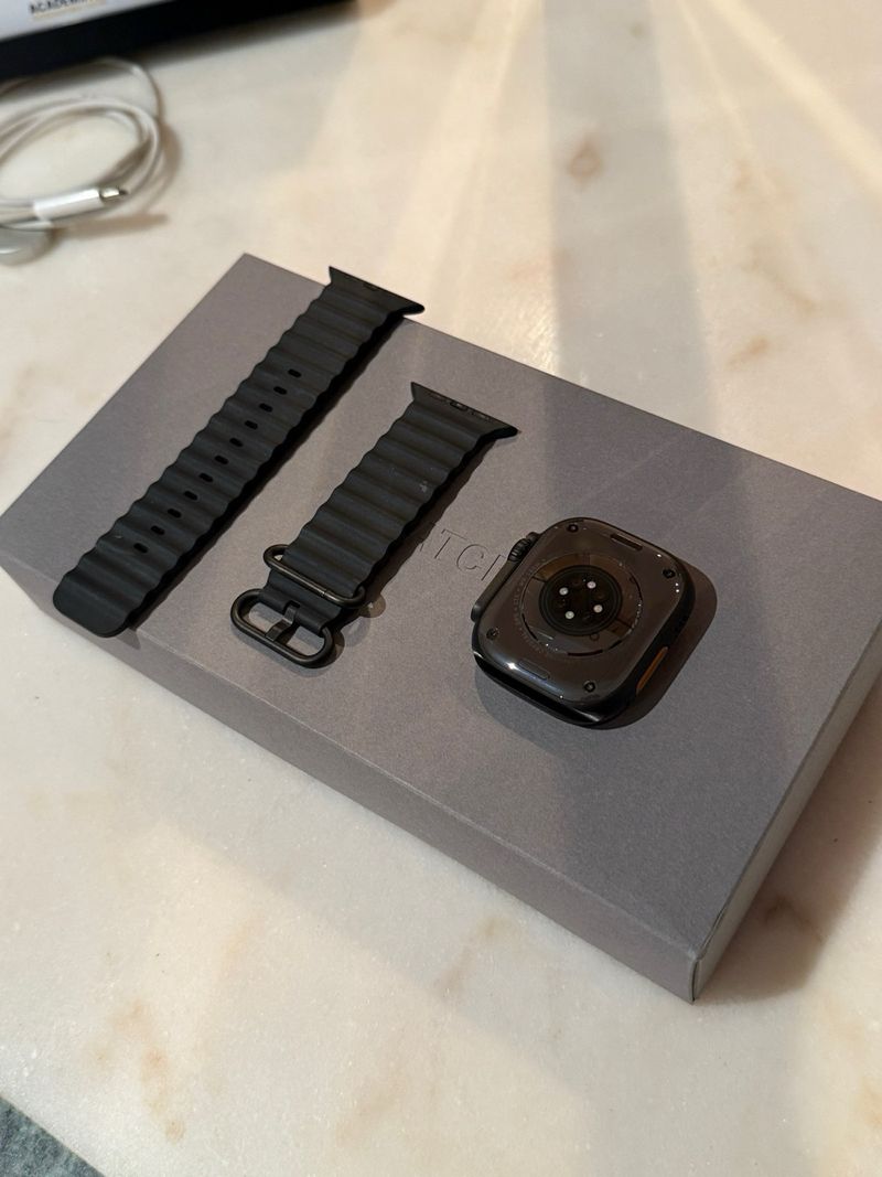 Apple Watch Ultra 2 Negro + Correas afbeelding 2