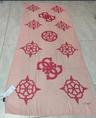 Pañuelo Guess Logo Peony Sestri 80x190