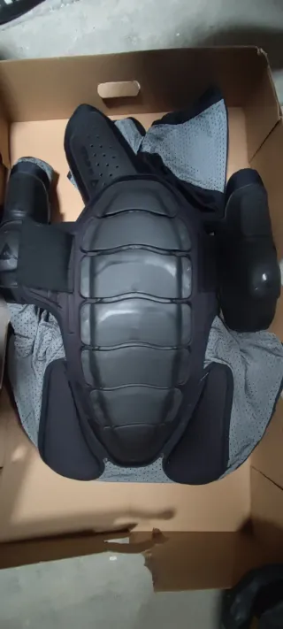 Mono Protecciones Dainese Talla XL