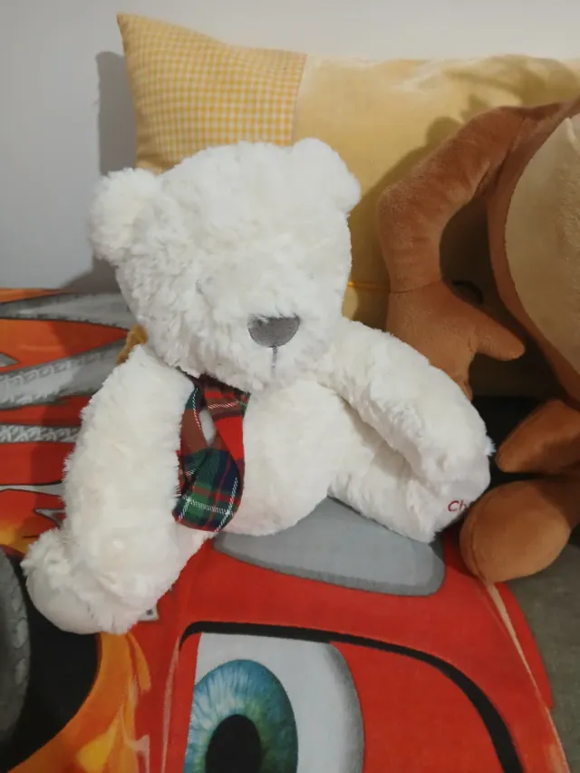 Peluche Taz, Huggy Wuggy, Osos y más