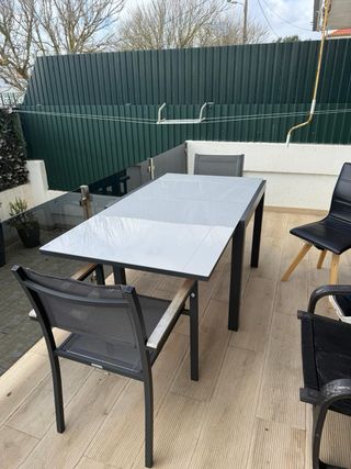Mesa extensible exterior + 2 sillas