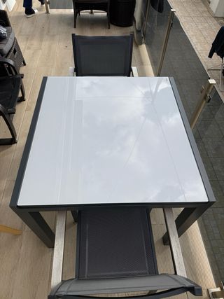 Mesa extensible exterior + 2 sillas