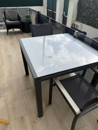 Mesa extensible exterior + 2 sillas