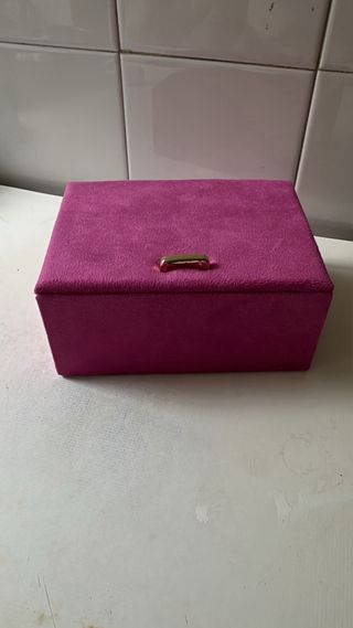 Joyero hecho a mano con cajones para regalar