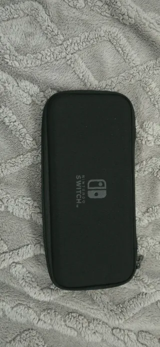 Nintendo Switch OLED Preto e Branco