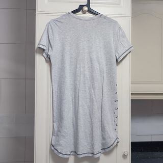 Camisón y pasador Hello Kitty. Talla M