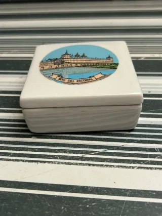 Caja joyero de cerámica El Escorial