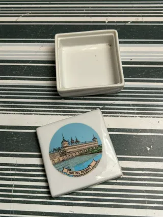 Caja joyero de cerámica El Escorial