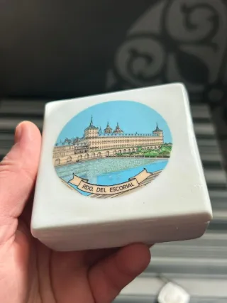 Caja joyero de cerámica El Escorial