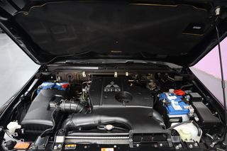 Mitsubishi Montero 3.2 DID 190cv Aut. KAITEKI 7 pl