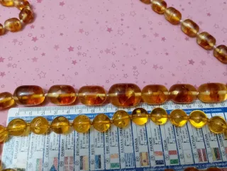 2 collane simil ambra