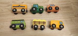 Tren de madera granja y vehículos