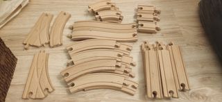 Tren de madera granja y vehículos