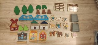 Tren de madera granja y vehículos