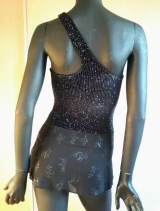 Maillot negro con pedrería