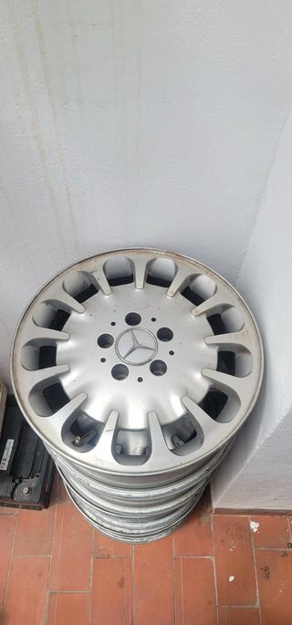 Llantas Mercedes 16 E270CDI 2004