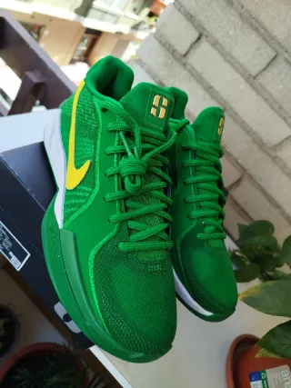 Nike Sabrina 2 Talla 38.5 Verde/Amarillo