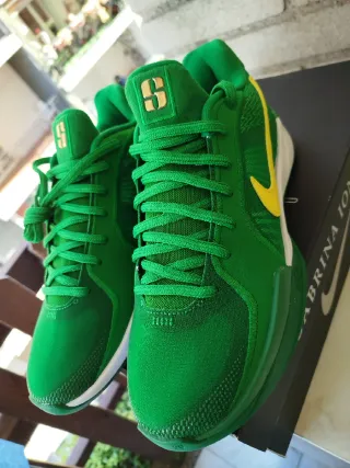 Nike Sabrina 2 Talla 38.5 Verde/Amarillo