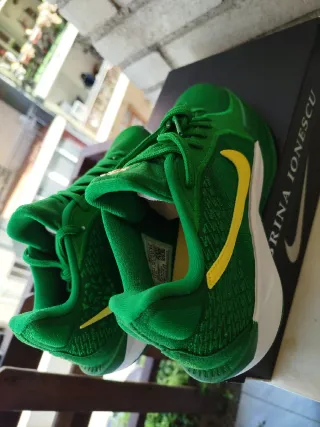 Nike Sabrina 2 Talla 38.5 Verde/Amarillo
