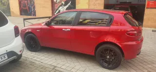 Alfa Romeo 147 2005