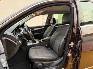 Mercedes-Benz Clase C220cdi